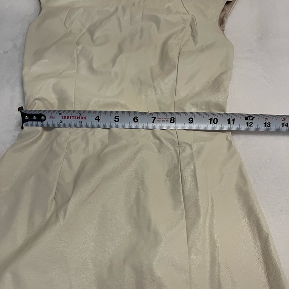 Bebe cream/beige colored faux vegan leather dress 00 - Picture 10 of 14